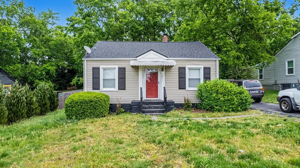 2011 Oakwood Avenue Nashville TN 37207