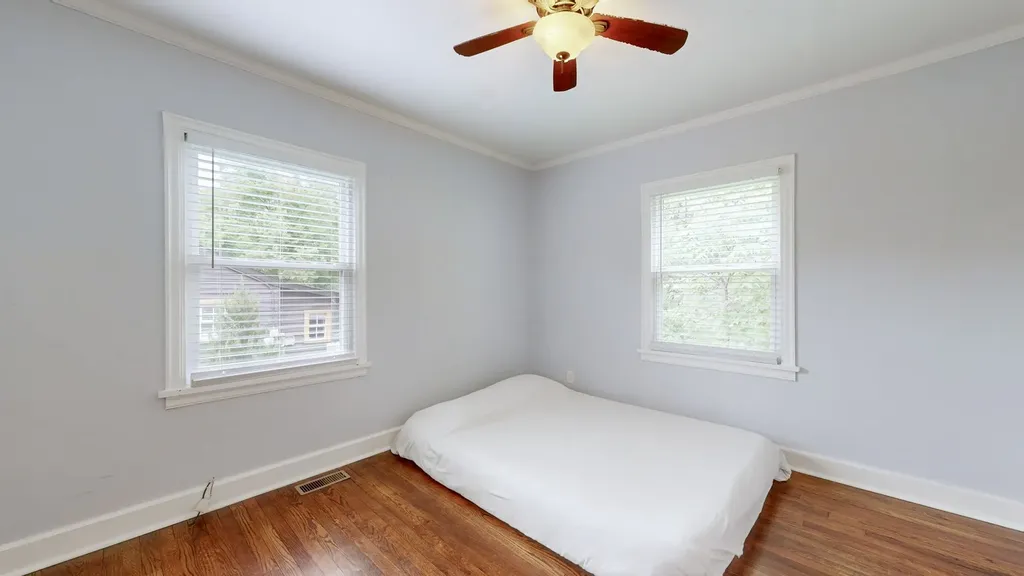 2011 Oakwood Avenue Nashville TN 37207