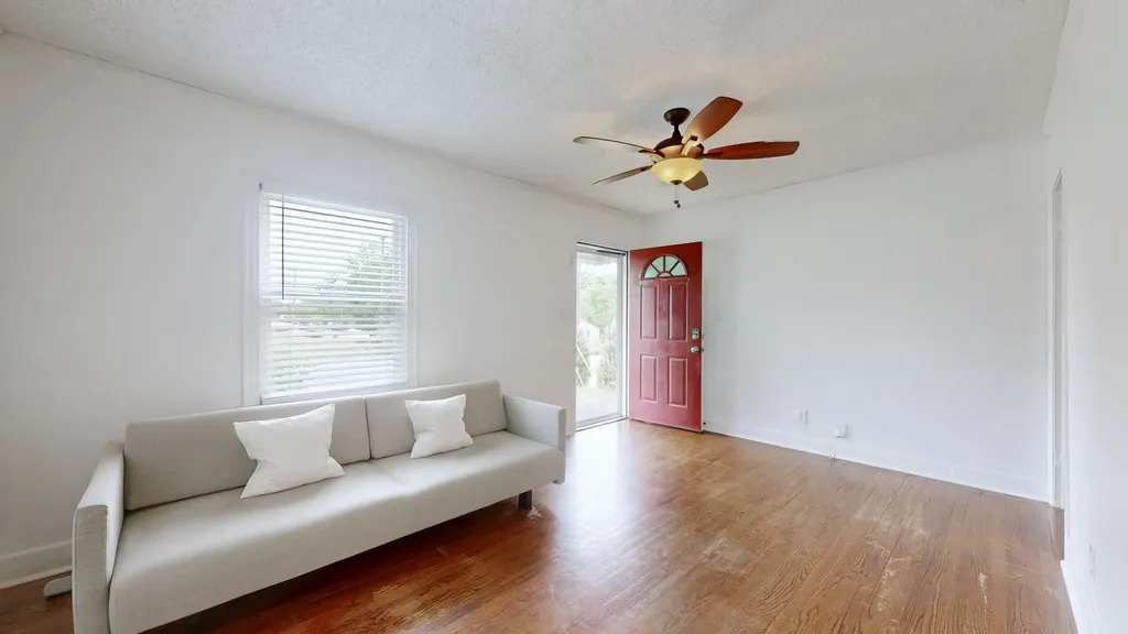2011 Oakwood Avenue Nashville TN 37207