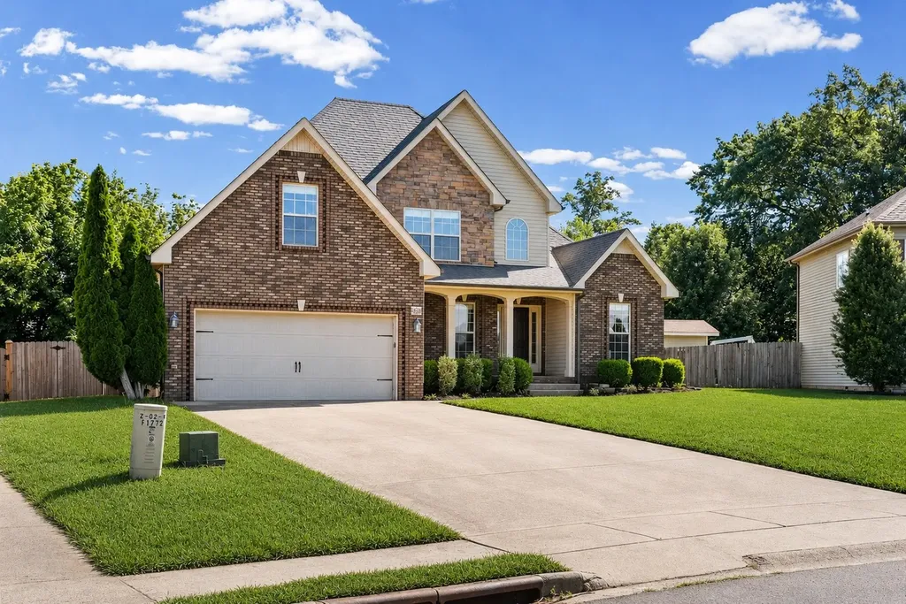 1768 Apache Way Clarksville TN 37042