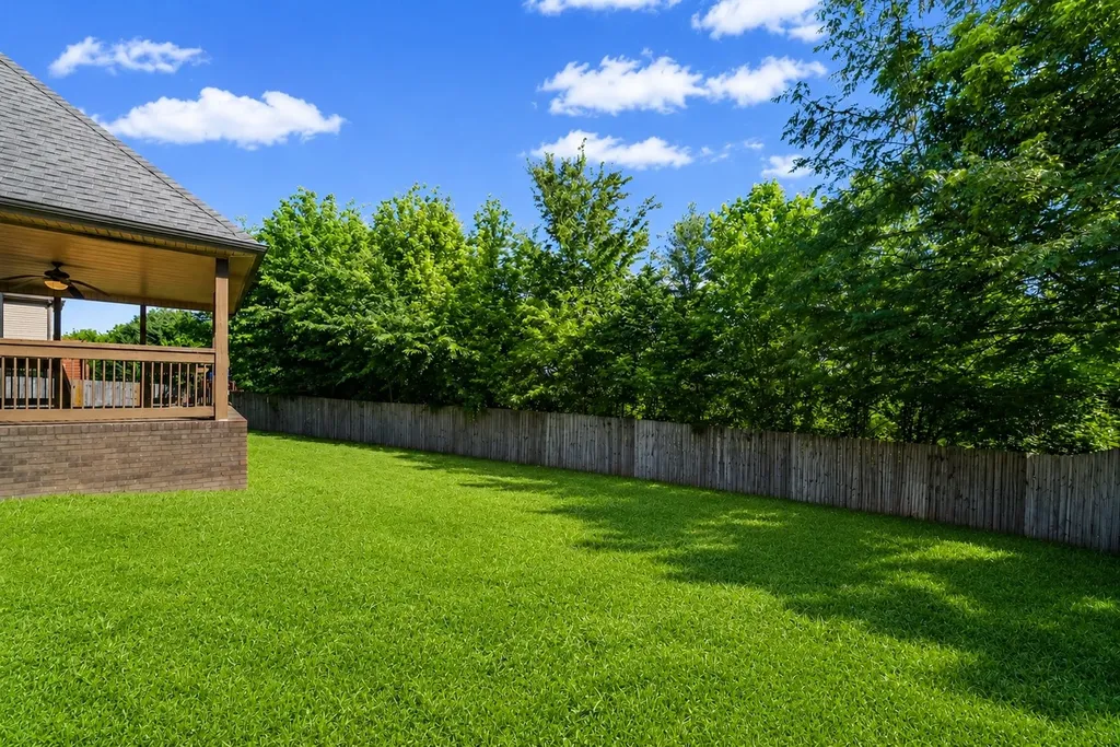 1768 Apache Way Clarksville TN 37042