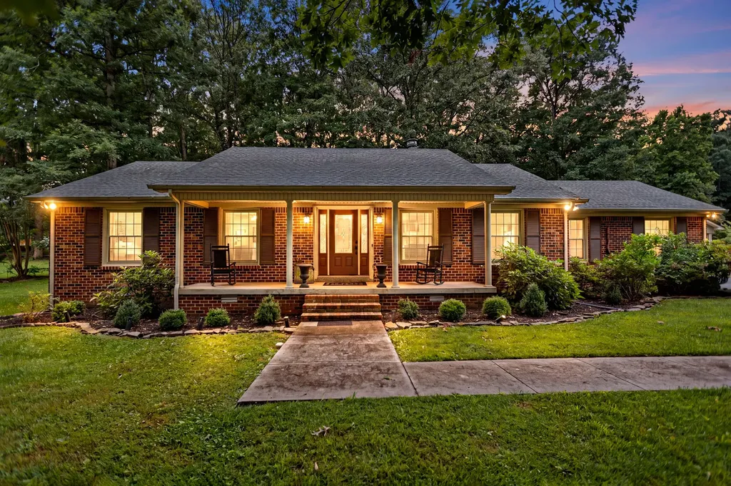 112 Hamilton Lane Tullahoma TN 37388