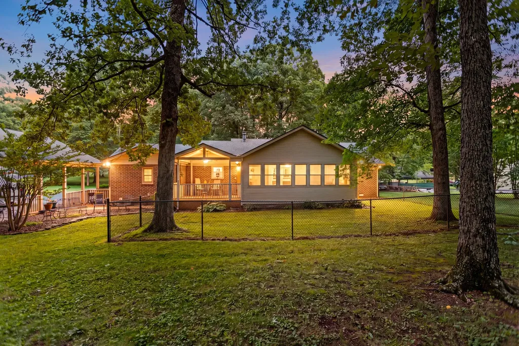 112 Hamilton Lane Tullahoma TN 37388