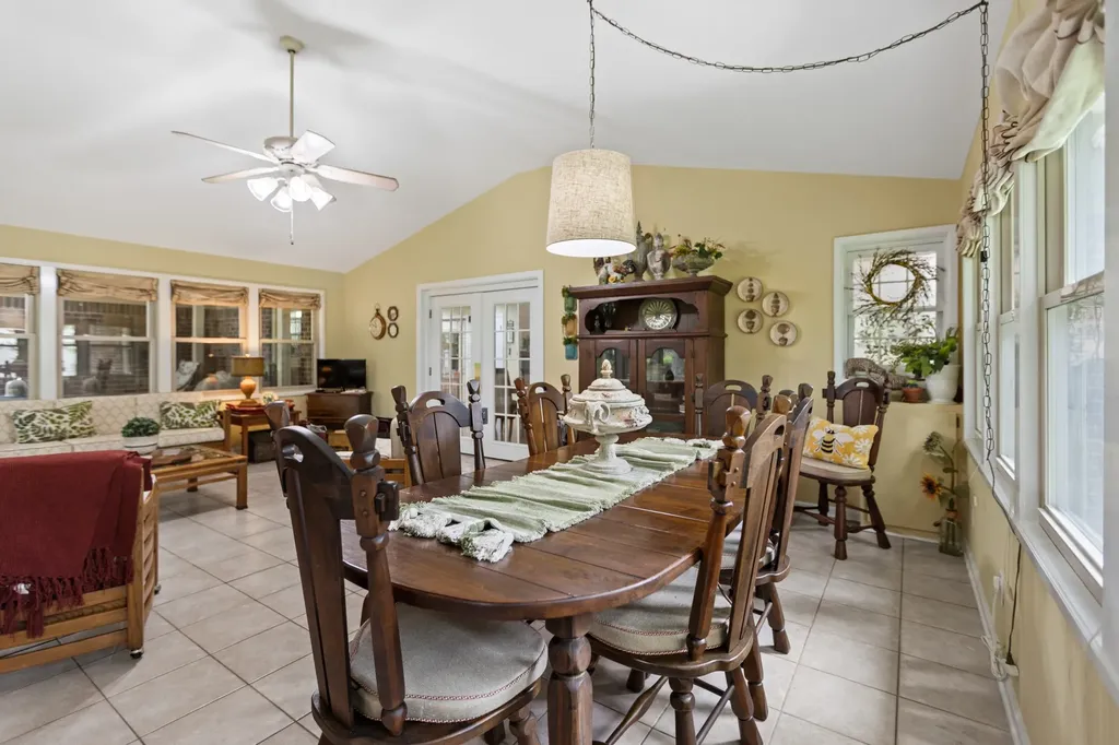 112 Hamilton Lane Tullahoma TN 37388