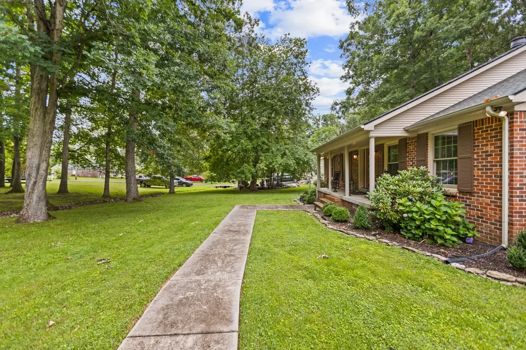 112 Hamilton Lane Tullahoma TN 37388