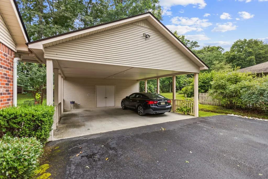 112 Hamilton Lane Tullahoma TN 37388