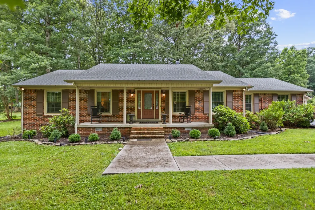 112 Hamilton Lane Tullahoma TN 37388