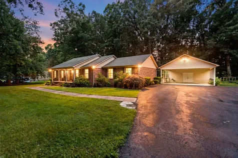 112 Hamilton Lane Tullahoma TN 37388