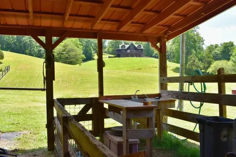 1319 Ideal Valley Road Spring City TN 37381