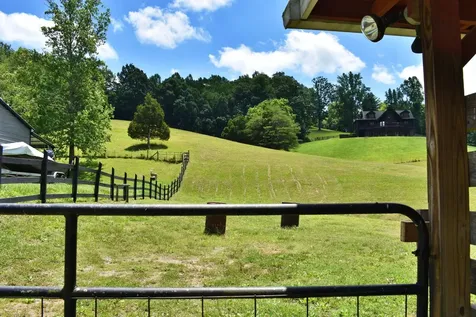 1319 Ideal Valley Road Spring City TN 37381