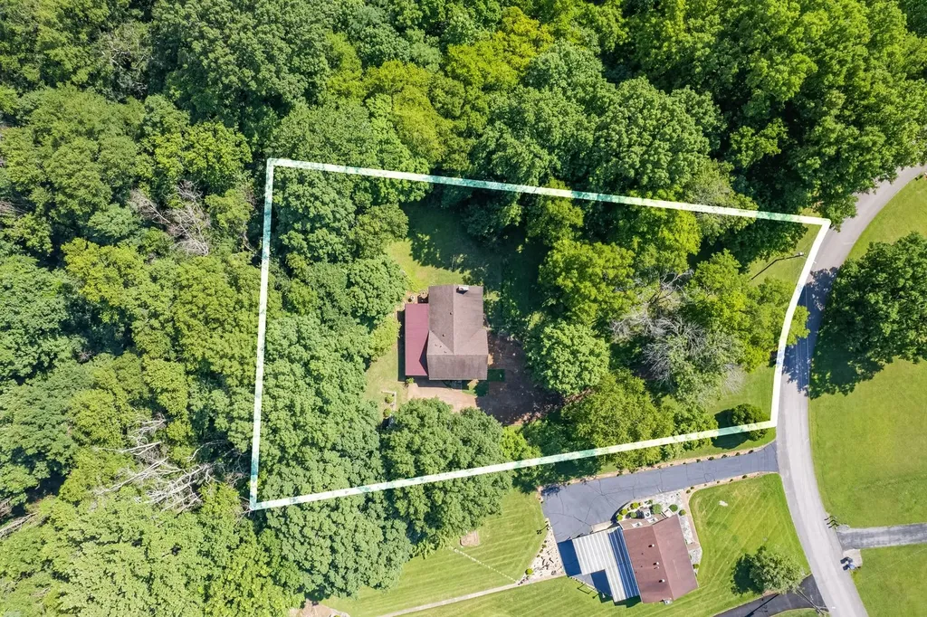 604 Crestland Drive Columbia TN 38401