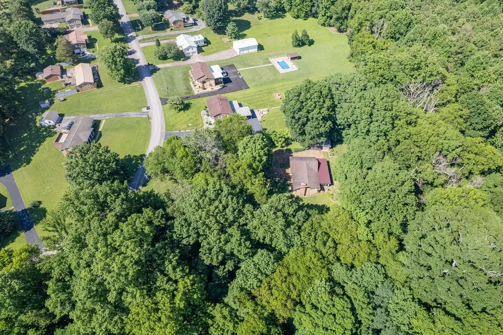 604 Crestland Drive Columbia TN 38401