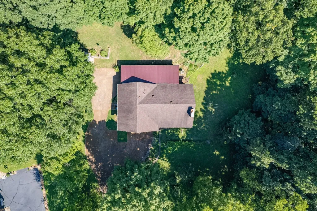 604 Crestland Drive Columbia TN 38401