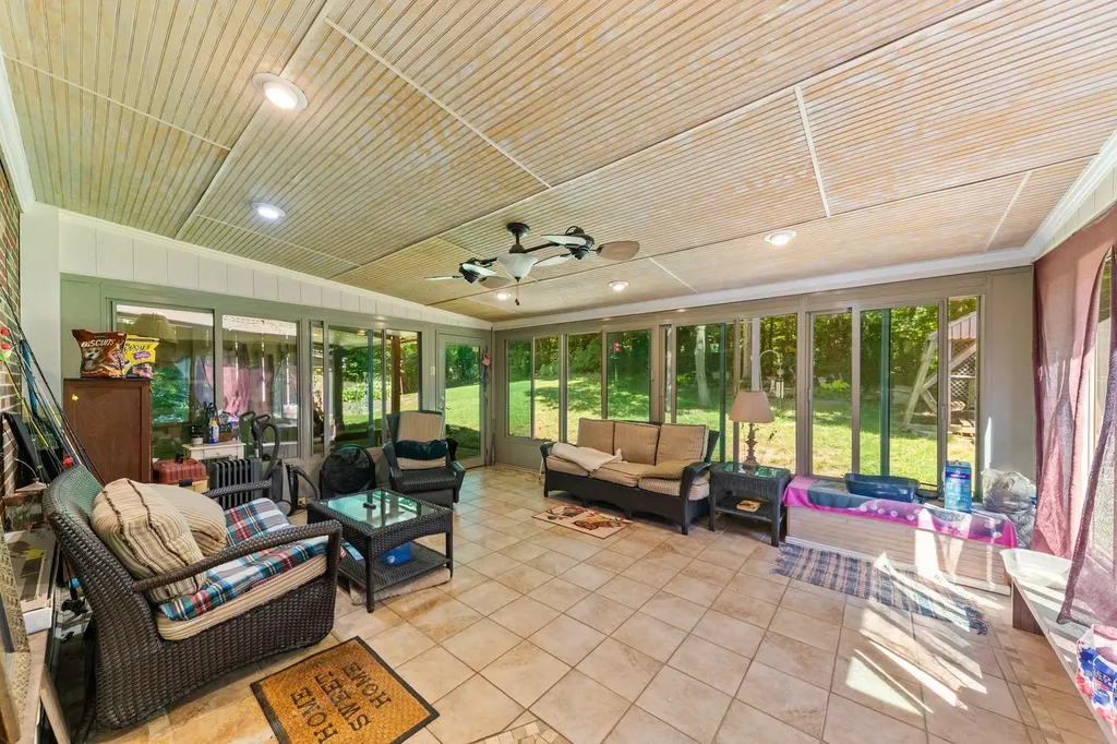 604 Crestland Drive Columbia TN 38401