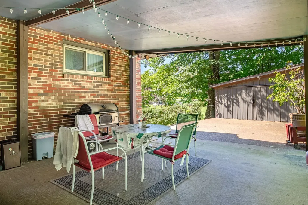 604 Crestland Drive Columbia TN 38401