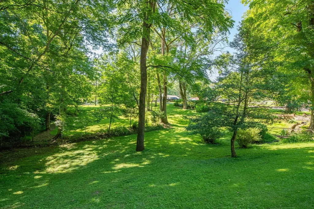 604 Crestland Drive Columbia TN 38401