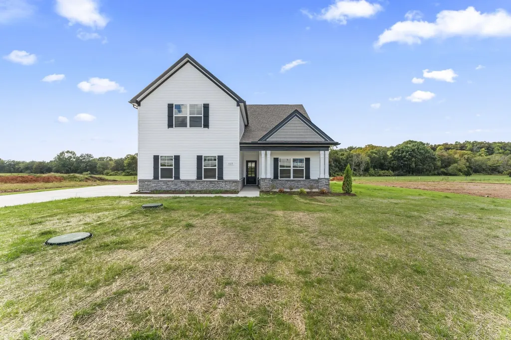 1138 Bluecreek Circle Murfreesboro TN 37129