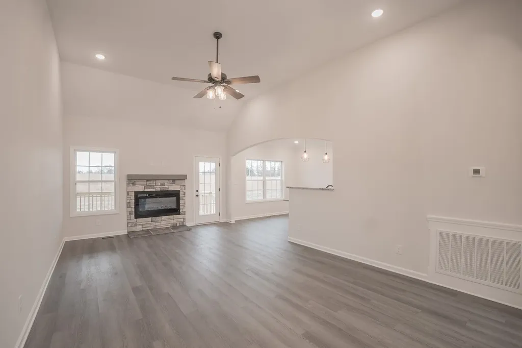 8 Wofford Estates Clarksville TN 37040