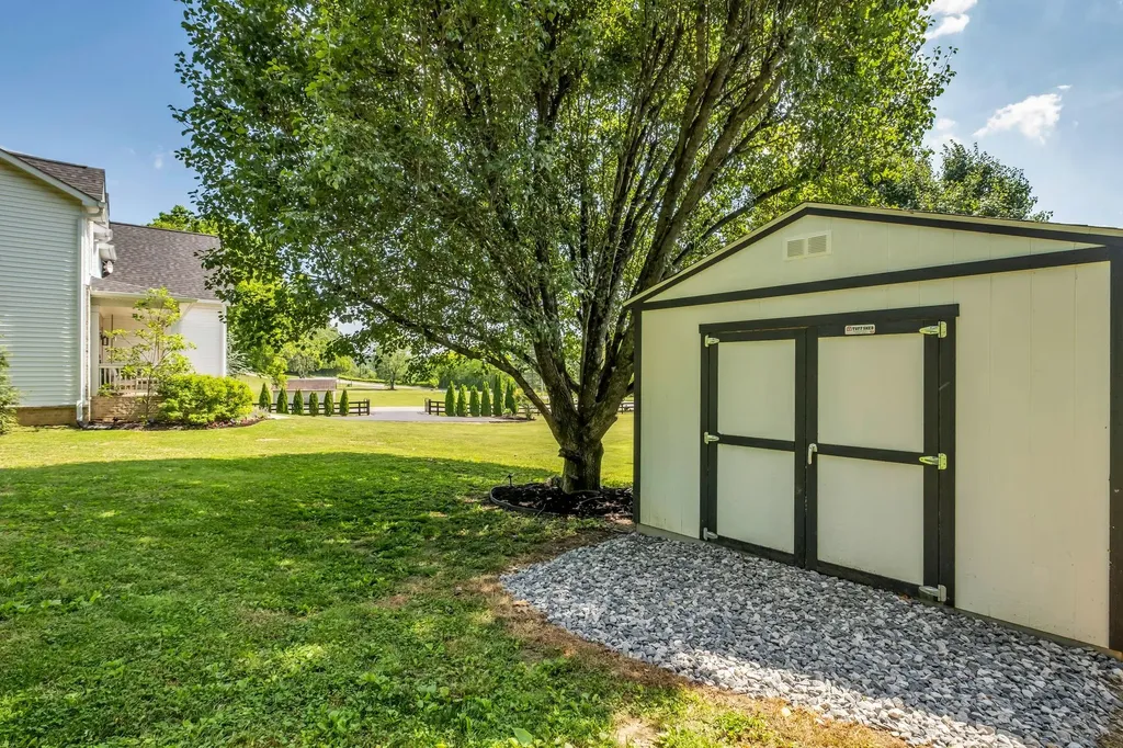 1779 Cayce Springs Road Thompsons Station TN 37179