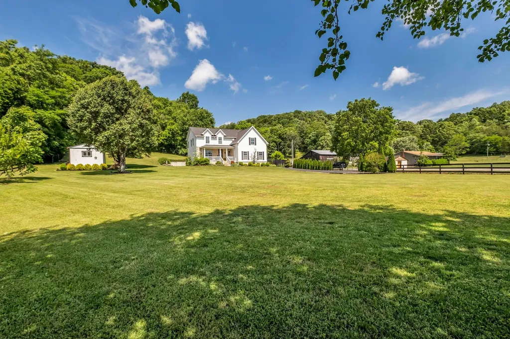 1779 Cayce Springs Road Thompsons Station TN 37179