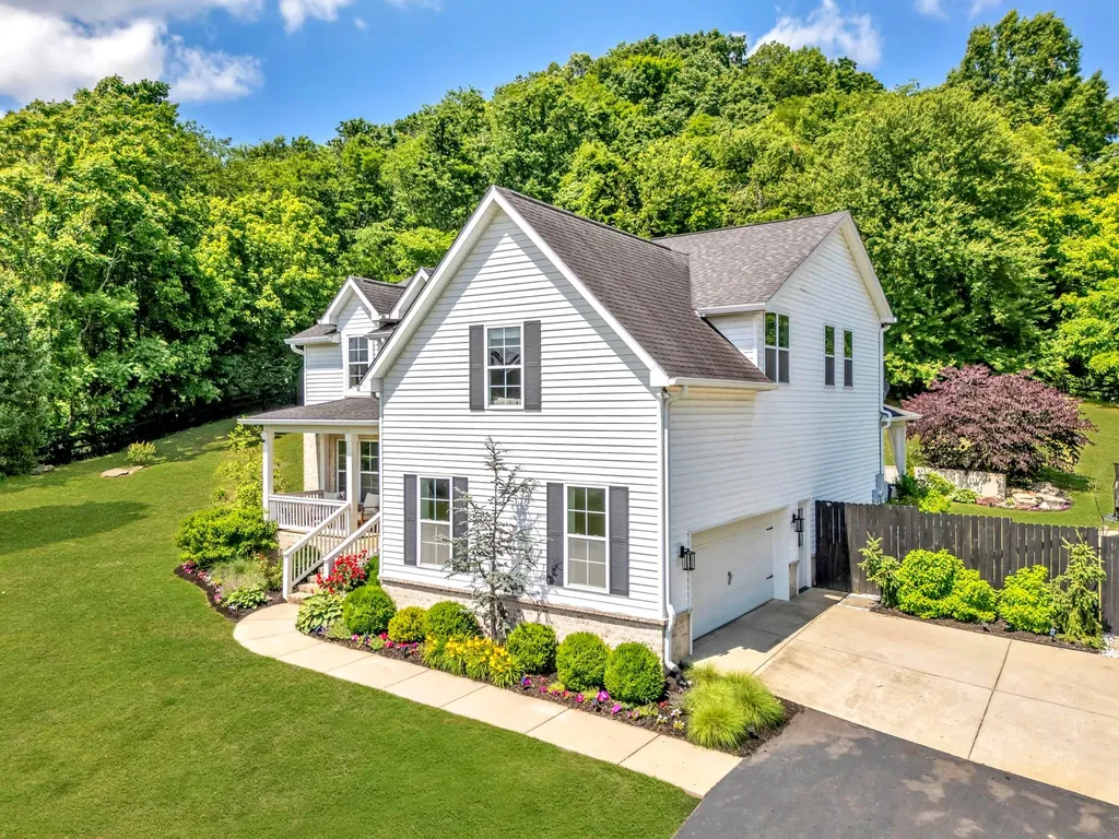 1779 Cayce Springs Road Thompsons Station TN 37179