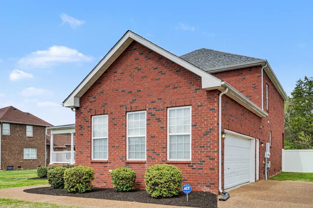 107 Seven Springs Drive Mount Juliet TN 37122