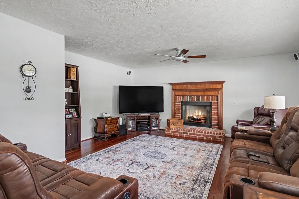 107 Seven Springs Drive Mount Juliet TN 37122