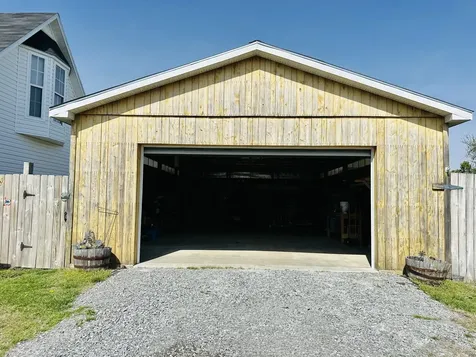 874 Delmont Church Road Cadiz KY 42211