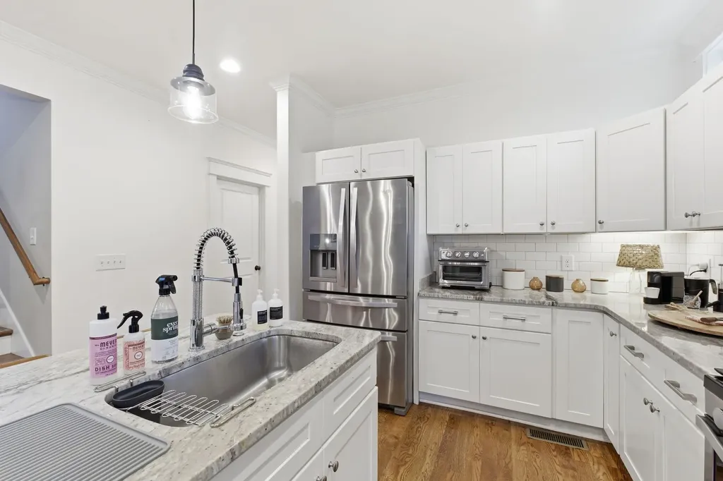 4010 Burrus Street Nashville TN 37216