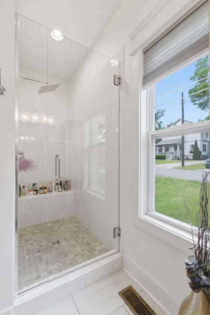 4010 Burrus Street Nashville TN 37216