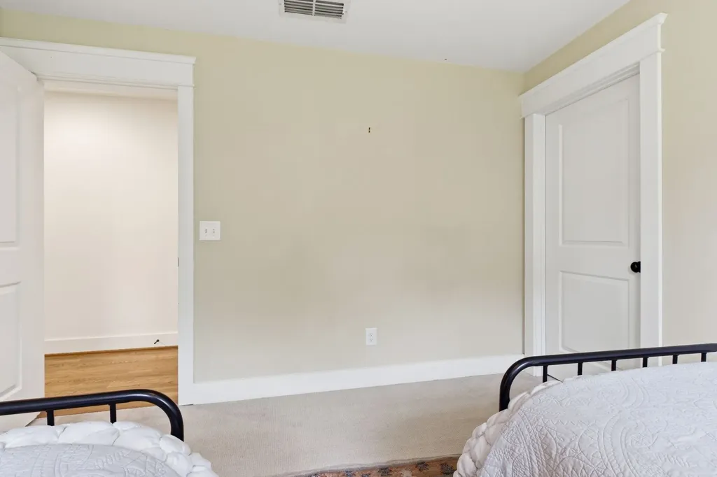 4010 Burrus Street Nashville TN 37216