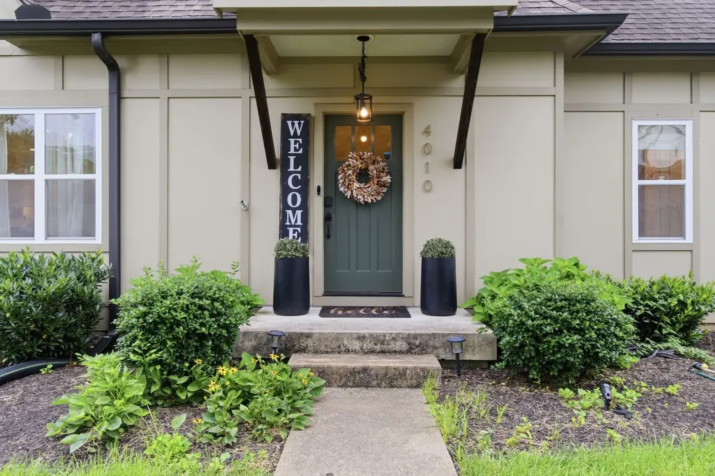 4010 Burrus Street Nashville TN 37216