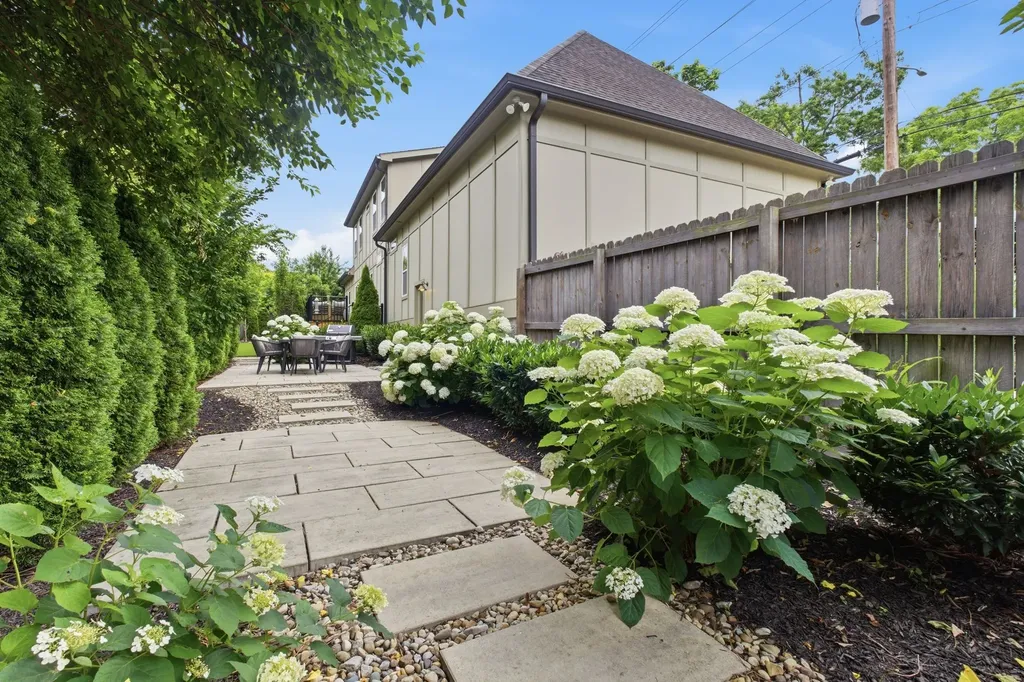 4010 Burrus Street Nashville TN 37216