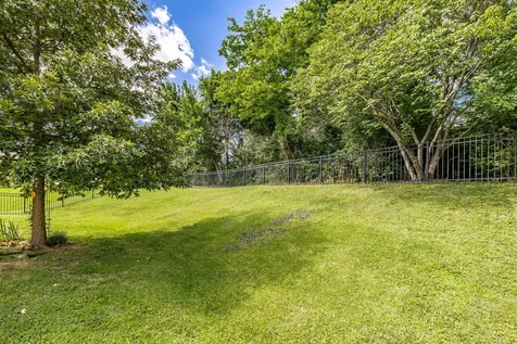 110 Dimaggio Drive Springfield TN 37172