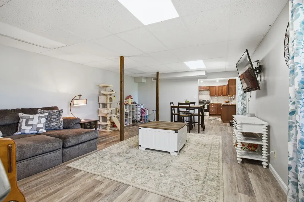 1330 Chippendale Circle Columbia TN 38401