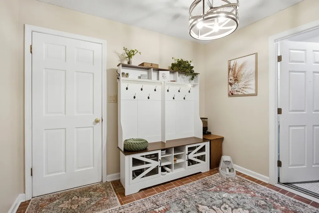 1330 Chippendale Circle Columbia TN 38401