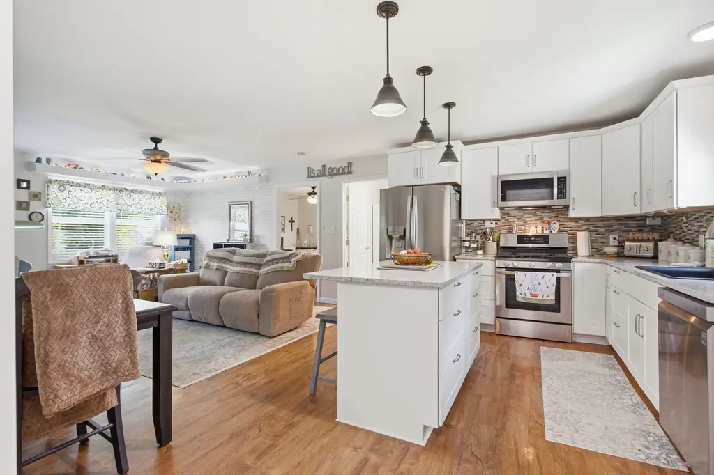 1330 Chippendale Circle Columbia TN 38401