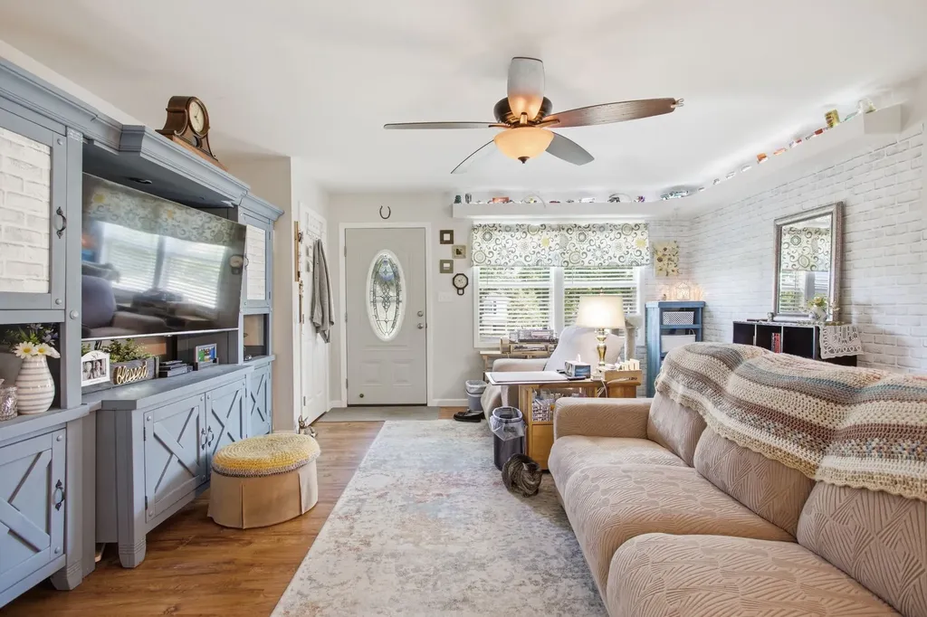 1330 Chippendale Circle Columbia TN 38401