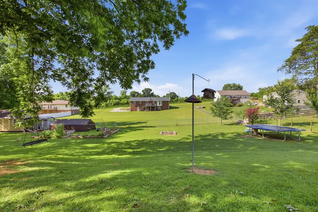 1330 Chippendale Circle Columbia TN 38401