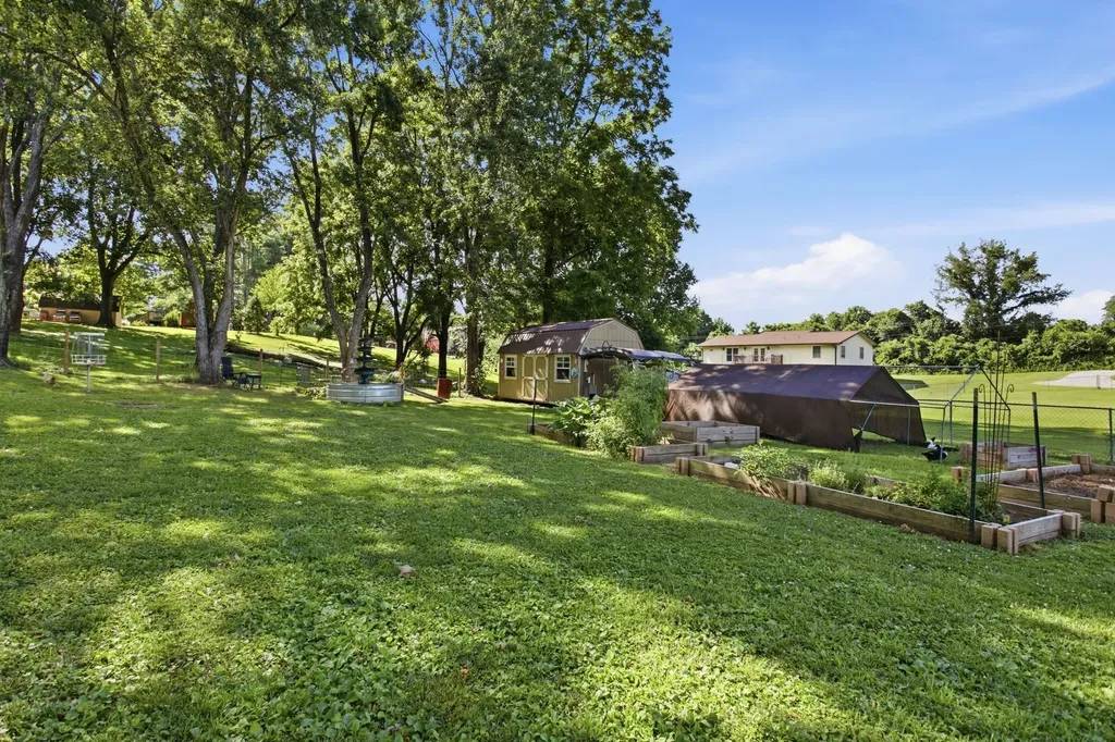 1330 Chippendale Circle Columbia TN 38401