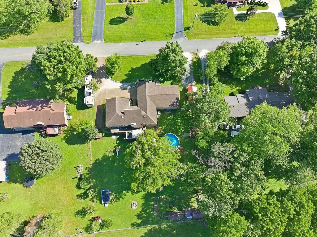 1330 Chippendale Circle Columbia TN 38401