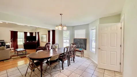 153 Commodore Circle Summertown TN 38483