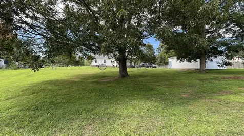 153 Commodore Circle Summertown TN 38483