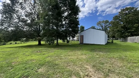 153 Commodore Circle Summertown TN 38483