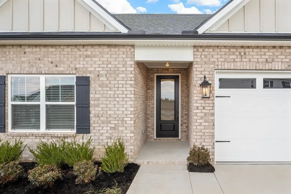 418 Meadowlook Drive Lebanon TN 37087