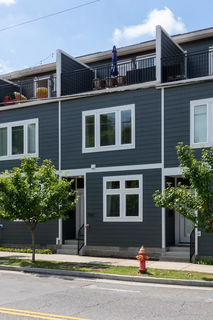332 Douglas Avenue Nashville TN 37207