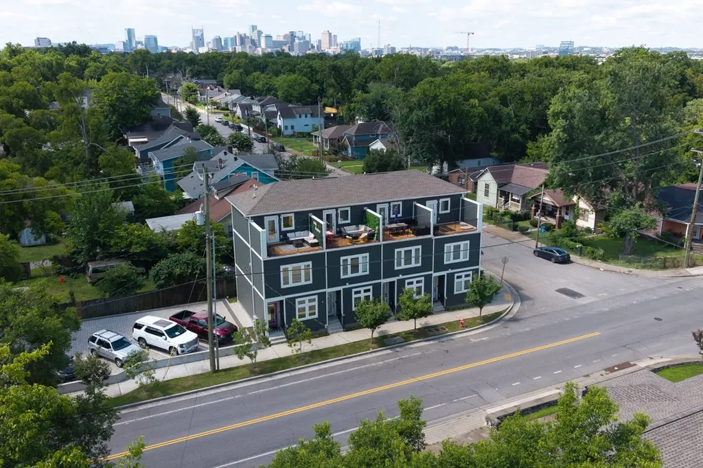 332 Douglas Avenue Nashville TN 37207