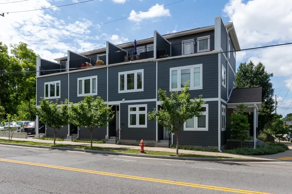 332 Douglas Avenue Nashville TN 37207