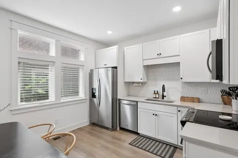332 Douglas Avenue Nashville TN 37207