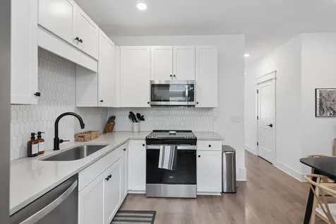 332 Douglas Avenue Nashville TN 37207